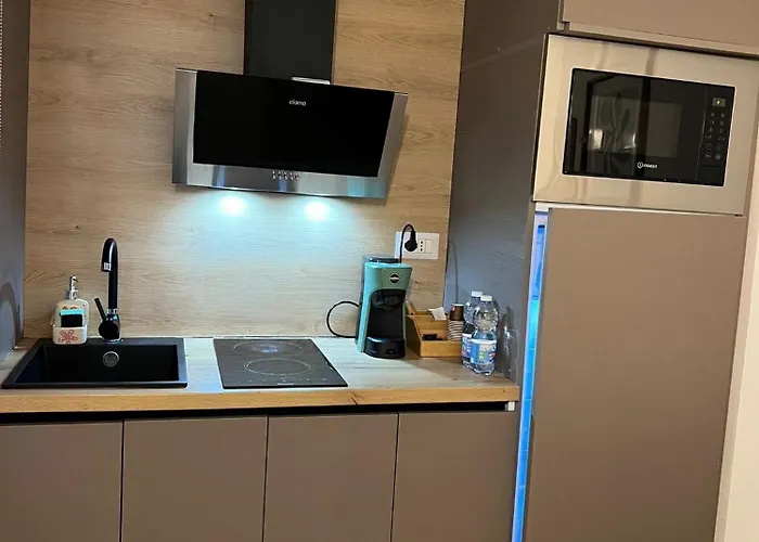 Brianza 公寓式酒店 3*