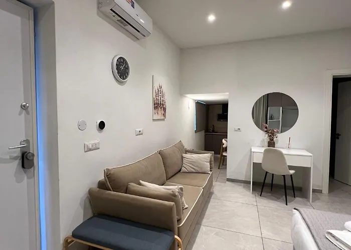 Brianza Aparthotel 3*